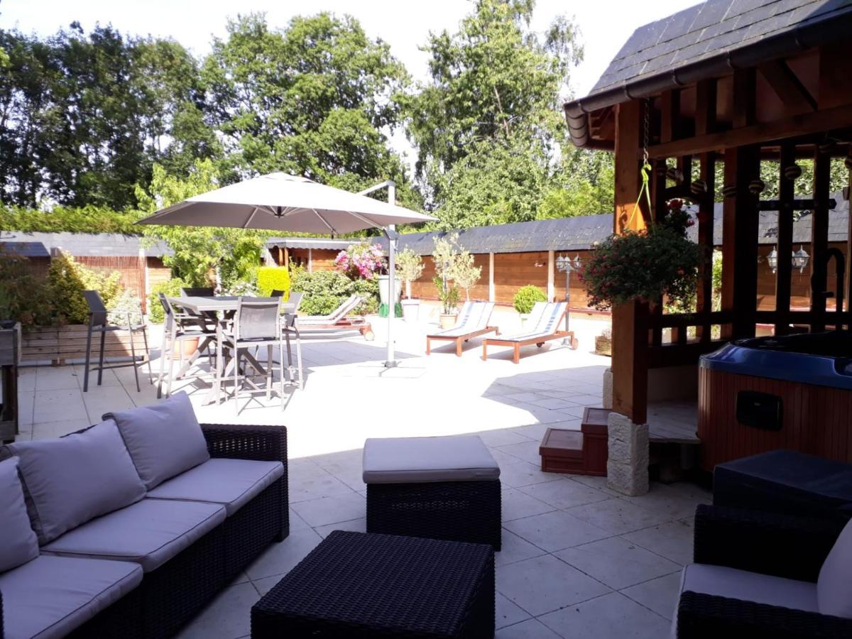 Le Jardin Des Roses Gerponville Exterior foto